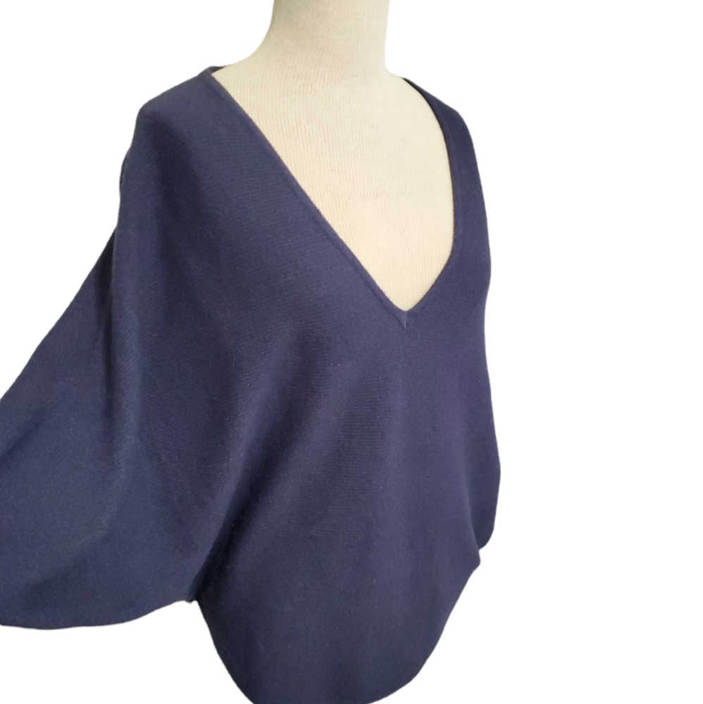 Kerisma Women's V-Neck Sweater - Navy